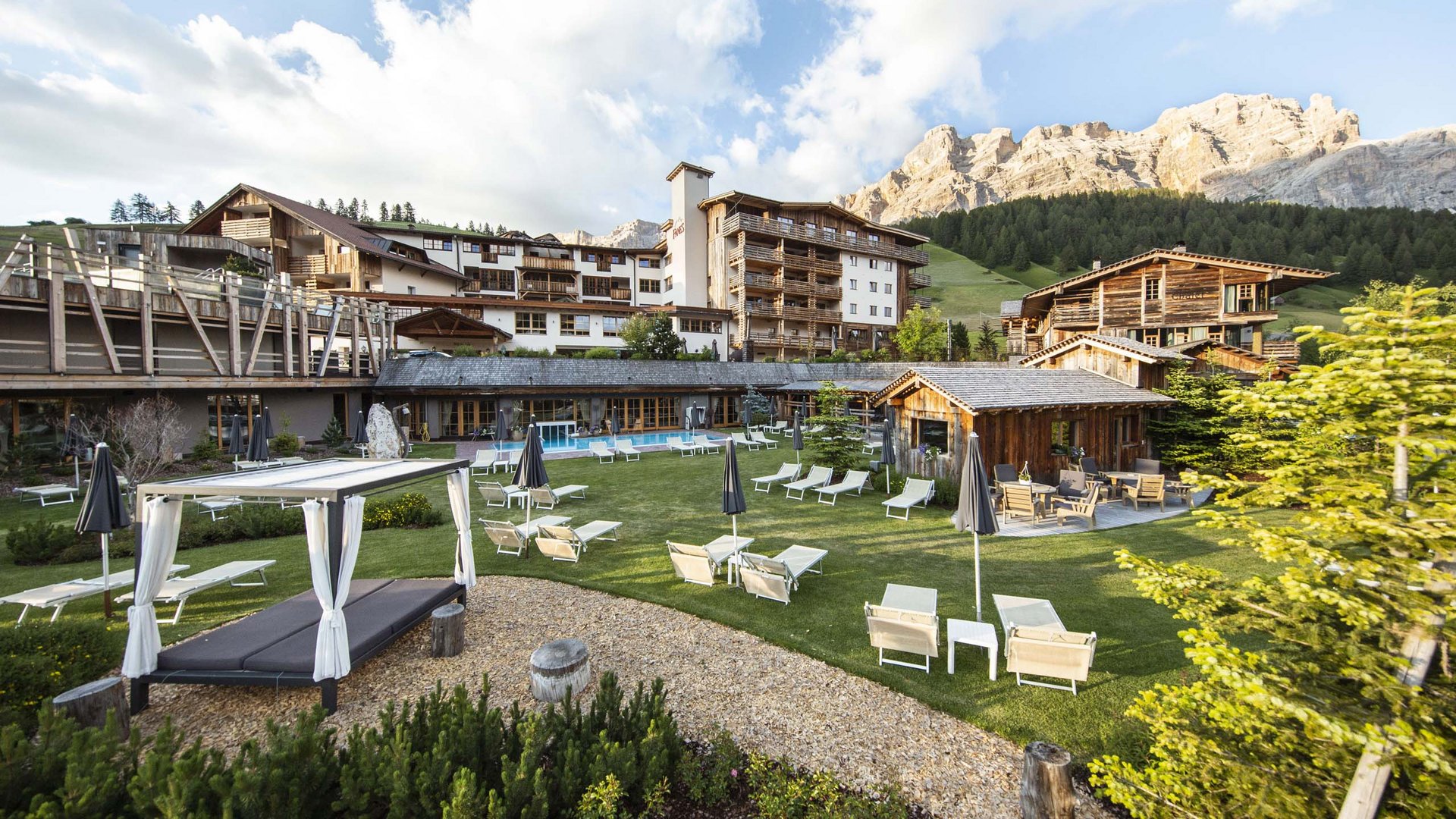 Il vostro hotel in Alta Badia - Dolomiti Wellness Hotel Fanes
